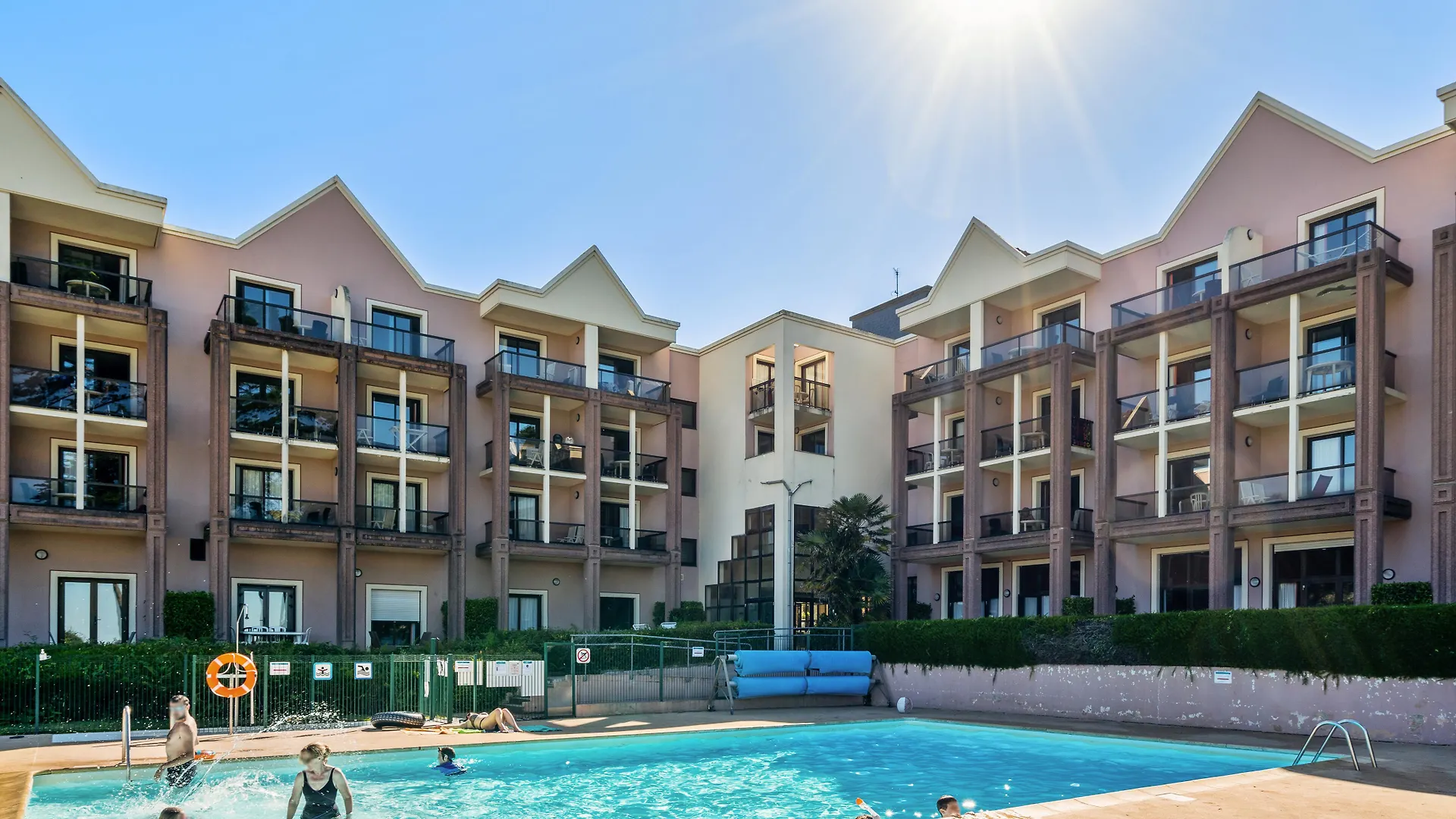 *** Aparthotel Residence Pierre & Vacances L'Archipel Perros-Guirec France